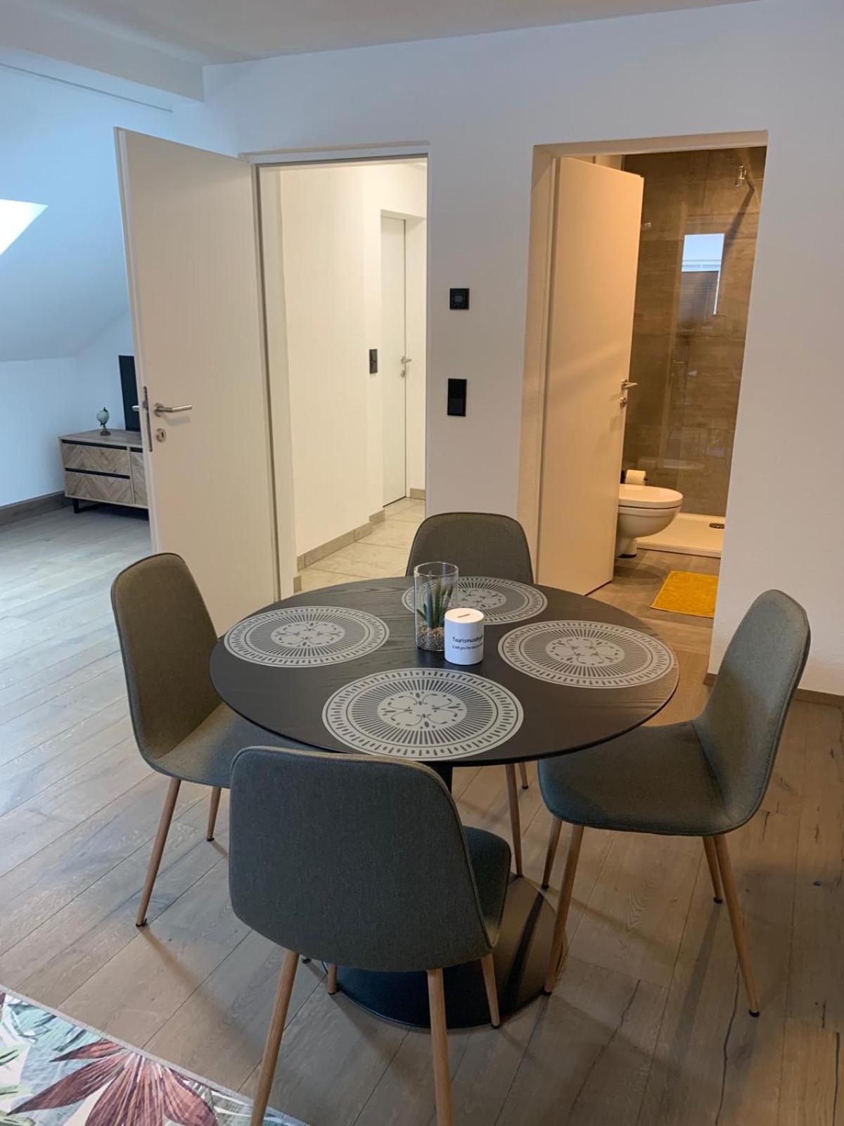 Idyllische Suite In Zentrumsnaehe Mit Parkplatz Top 2 Gmunden Exterior photo